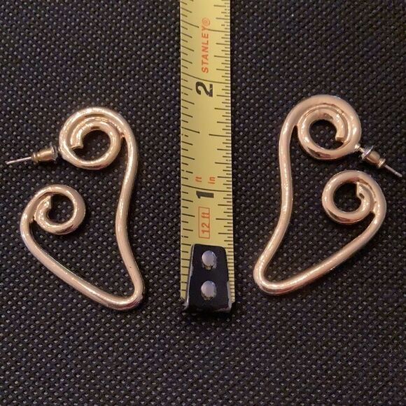 6 pair of beautiful gold colored bohemian earrings EUC - Picture 13 of 13